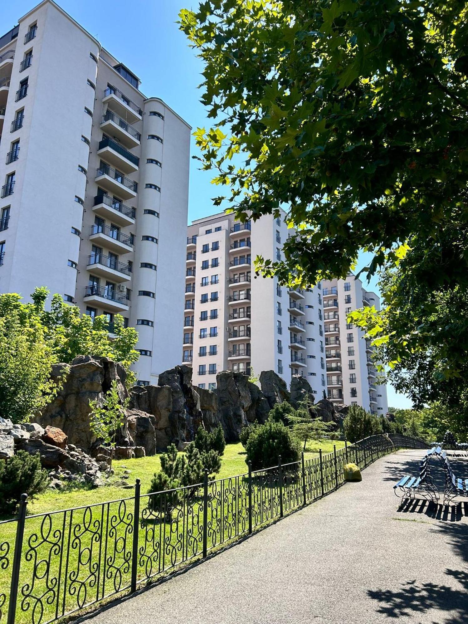 Summit Stay Apartment Bucharest Luaran gambar